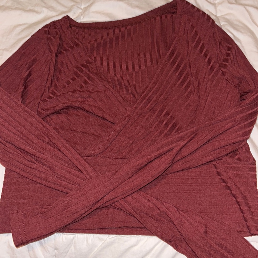 V neck Long sleeve crop top
